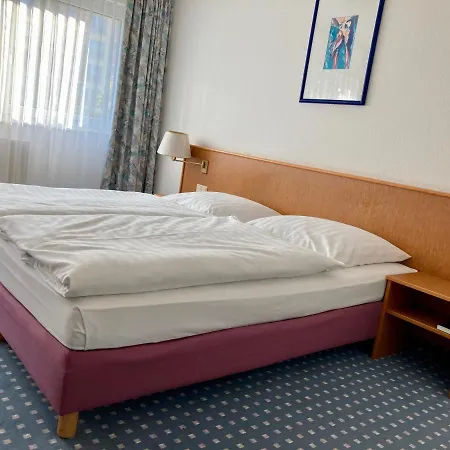 Akzent Congresshotel 4* הוירסוורדה