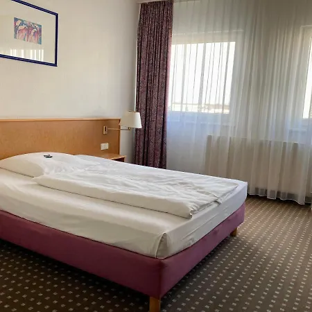 Akzent Congresshotel 4* هويرسفيردا