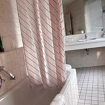 Akzent Congresshotel ホテル ホイエルスヴェルダ