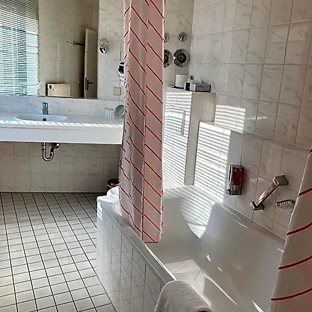 Akzent Congresshotel ホイエルスヴェルダ